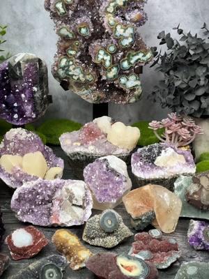 New arrivals from Uruguay.. 👀 Available on this week’s lives: Thursday, January 9th @ 7PM CT Friday, January 10th @ 7PM CT #amethyst #quartz #jasper #uruguayanamethyst #mineraltok #crystaltok