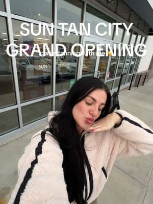 I can't get over the gorgeous vibes of the new @☀️Sun Tan City☀️ in Elizabethtown, KY! ☀️The new Wellness equipment is next level amazing! . . . #suntancity #kentuckyproud #tanningsalon #spraytan 