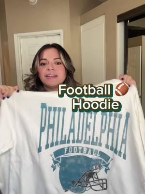 Vintage Style Football Hoodie 🏈 perfect since it is unisex! I recommend ordering a size up if its for a guy ☺️ #footballseason #footballtok #eaglesfootball #eaglesnation #eaglesfan #footballfashion #footballhoodie #footballcrewneck #piladelphiaeagles 