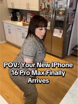 OMG next time I flim I will be on the new phone content about to level up 😍😍😍 #iphone16promax #newphone #momlife #MomsofTikTok #contentcreator 