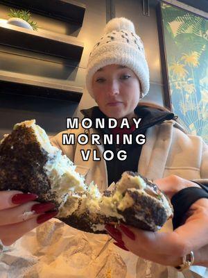 full monday morning while #halfmarathontraining 🫡🩷🛼 yall this brekkie was insane  @LMNT Active @Oner Active @lululemon #morningvlog #morningroutine #workoutroutine #runtok #winterarcchallenge 