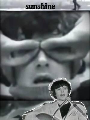 DONOVAN, the Grand Poobah of Hippie Dippy Hoo-Ha, performs the 1966 psychedelic opus "Sunshine Superman"☀️🦸‍♂️ #donovan #sunshinesuperman #60smusic #oldies #rock  #psychedelic #britishinvasion #folk #folkrock #lyrics #CapCut 