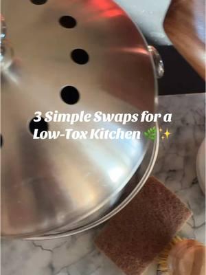 ✨ Small swaps, BIG impact! 🌿 here are three simple swaps for a healthier kitchen! 1️⃣ Compostable sponge & scrubby 🧽 2️⃣ Teakwood utensil set 🍴 3️⃣ Stainless steel compost bin ♻️ Everything found in my bio 🫶 It’s about progress, not perfection.  Which swap are you trying next? 💚 #LowToxLiving #SustainableKitchen #EcoFriendlySwaps #NonToxicHome #Kitchen #Teakwood #LowToxKitchen #2025HealthTips #LowToxLiving #lowtoxlifestyle #kitchenswaps #compost #compostable #sponge 