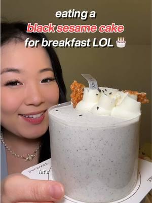 THANK U LISA FOR THE CAKE ITS SO GOOD #blacksesame #blacksesamecake #cake #cakemukbang #nycdesserts #salswee #salsweenyc #nycbakery #asiancake #cakereview #blacksesamedessert #creatorsearchinsights 