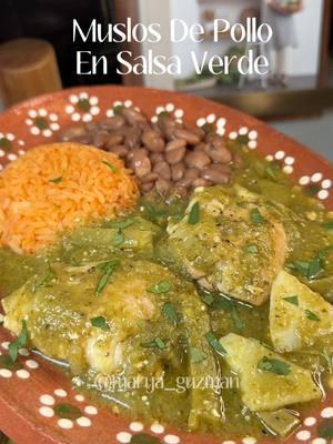 Muslos de Pollo en salsa verde #pollo #polloensalsaverde #chiken #polloconpapas #fyp #foryoupage #fy #sahm 