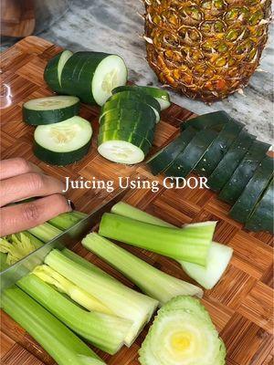 A cold press juicer will make sure the fruit and veggies you use are bone dry of everything they have. It does come in 2 different sizes.  #juicer #gdorjuicer #greenjuicerecipe #greenjuice #healthyliving 