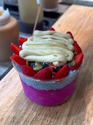 Start your morning right with the refreshing Signature Dragon Bowl 🐉🥣, made from a juicy dragon fruit base and bursting with fresh fruits 🍓 Drop by or click the link in our bio to order yours today! 📲 #islandbodega #chia #strawberries🍓 #blueberries🍇 #acai #pitaya #acaibowls #healthymorning #cerritos