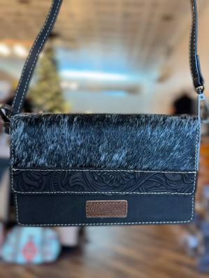 Wrangler Leather Cowhide Clutch Crossbody #leather #clutch #crossbody #western #handbag #westernbag #westernstyle #cowhide #leatherbag 