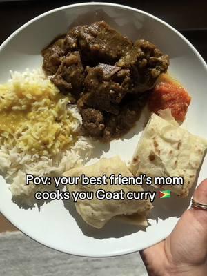 The best 🇬🇾Guyanese food made aunty Sherry my bestie @abdool’s mum. #creatorsearchinsights #goatcurry #currygoat #carribeanfood #indoguyanese 