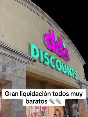 Gran liquidación todos muy baratos 👟👟 #dds #ddsdiscounts #tenis #descuentos #ofertas #greenscreen #contenido #foryourpage #granliquidacion 