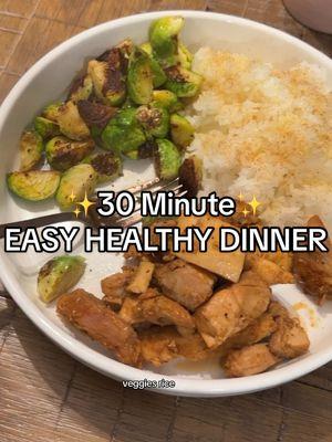 If you have a baby this will take longer than 30 minutes, but we can dream😅  This is why I make simple and easy healthy dinners on repeat! #simpledinnerideas  #healthydinneridea  #easyhealthydinner  #nutrientdensefood  #mealsforweightloss 