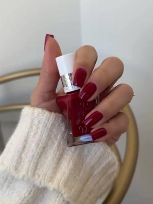 #ad Still loving burgundy everything! wearing 3 coats of @essie gel couture nail polish in bubbles only and 2 coats of gel couture top coat @target #essielove #essiepartner #TargetPartner #Target  https://liketk.it/520Ap @LTK #liketkit 