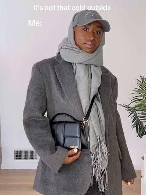 Me + cold = 🙅🏾‍♀️ #coldweatheroutfit #oversizedblazer #woolblazer #winterfashion2025 #oversizedscarf #monochromeoutfit #neutralstyle #itscoldoutside 