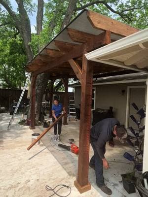 SkyPoly Pergola on SkyLift Roof Risers GOING UP in Grapevine! #pergola #patiocover #skypoly #outdoorkitchen #patio #backyarddesign 