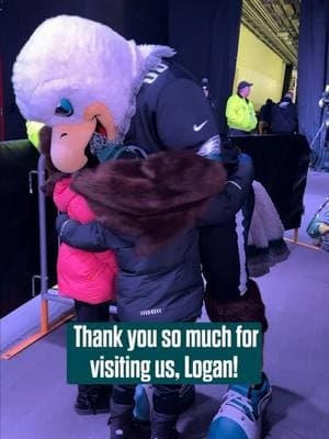 Making core memories with one of our strongest warriors, Logan 💚 #eagles #nfl #eaglesfans #wholesome 