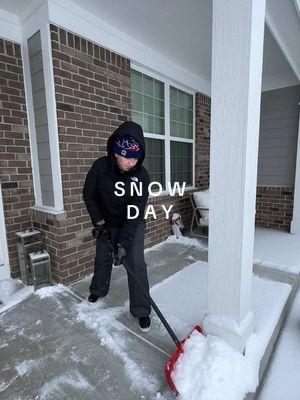 what a snow day looks like for a mom of 3 after a snow storm! everything is cancelled so we're all home to hang out, tidy up and relax #cleaningmotvation #dayinthelife #cleanwithme #Worktromhomemom #asmrcleaning #declutter #momof3 #reallife #houseinspo