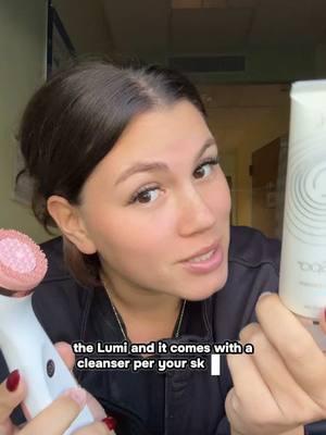 LMK & LETS GET RID OF THAT SKIN YOU ARE JUST NOT HAPPY WITH! & I’ll tell u everything you need to know about it!! #skincare #lumi #nuskinproducts #nuskin #nuskinlovers #momoffour #2025goals #skincareroutine #SelfCare 