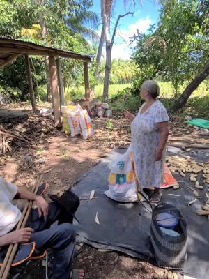 Los mejores almuerzos no siempre son los más caros 🥰 #elsalvador #vidadelcampo #agricultura #cultivos 