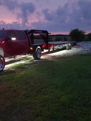 🤷🏿‍♂️💣 #rzrhauler #lml #515sxs #amishmoneymafia #duramax #yellowstonetv #history 