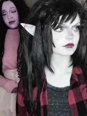 This video is one of my favorites!!! @owl★ #princessbugglegum #bubblegumcosplay #adventureTimecosplay #marcelinecosplay 