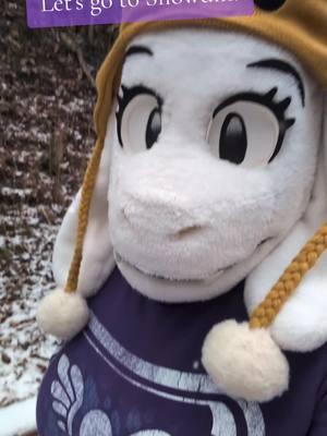 The snow was so beautiful when it was falling earlier! 🥰💟 #undertale #undertalecosplay #toriel #torielcosplay #classictoriel #deltarune #deltarunetoriel #deltarunecosplay #comfortcharacter