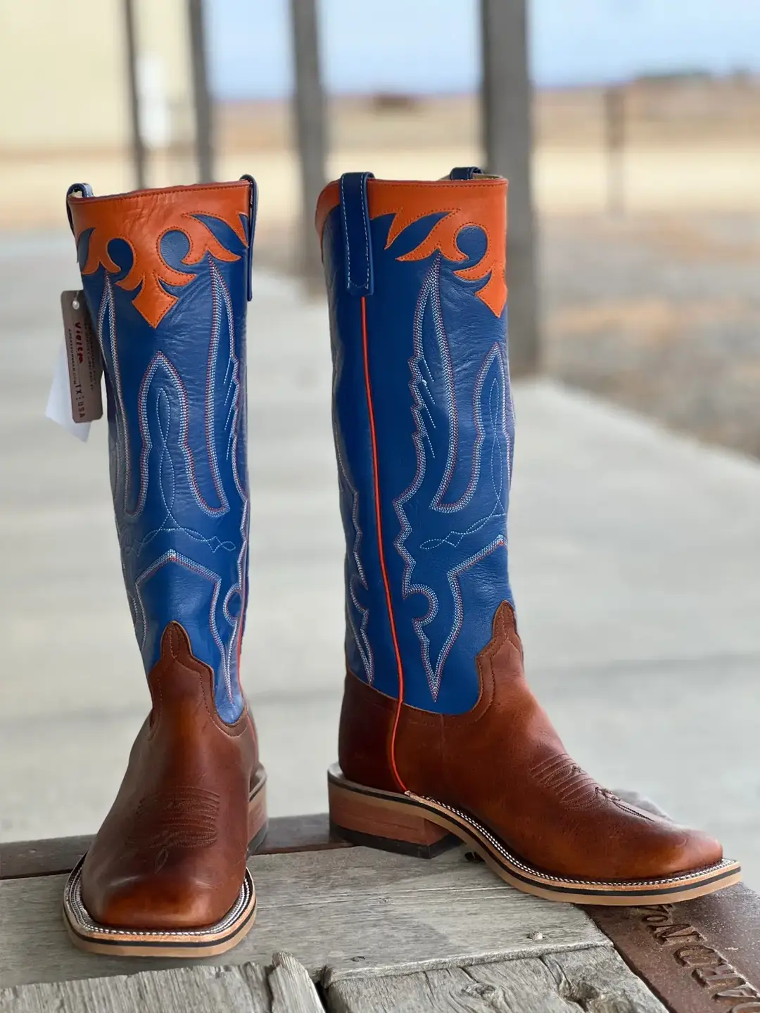 Outpost Exclusive @AndersonBeanBootCo Stampede Briar Tall Top⚡️ $489.99 on outpostboots.com! #andersonbean #andersonbeanboots #outpostwesternstore #outpostboots #cowboyboots #boots #talltops #handmadecowboyboots #madeinusa #madeinamerica #cowpuncher #punchy #cowboy #cowboylife #western #westernlifestyle #westernfashion #cowboyfashion #bootdesign #manhattankansas #kansas #buckaroo