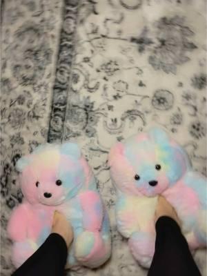 Beary cute!!!😂😂😂#slippers #TikTokShop #bearycute 