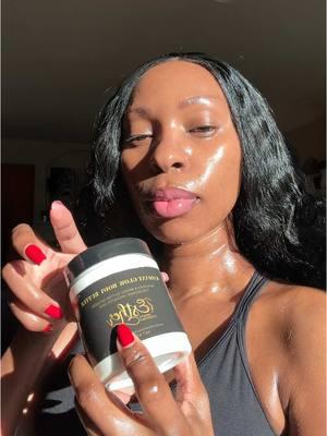 C’monnn!! Smooth silky skin that smells so so edible 🧁🍰🍦#marshmallow #vanillascented #selfcaretiktok #bodybutters #glowingskintips #bodybutterasmr #creatorsearchinsights 