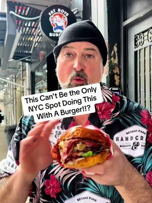 What is the deal with NYC? We love Pastrami! Have you had Pastrami on a Burger? Its truly magical. I think Fat Boys Burgers might be the only Burger spot in NYC that knows the secret!! So good! 📍Fat Boys Burgers - 853 9th Ave, New York, NY 10019 PS Hope you dig the song choice. 😎 #hellskitchennyc #burgerlovers #pastrami #nycrestaurant #bestnycrestaurants #nycrestaurants #nycburgers #hellskitchen  #hamburgers  #munchmafia 