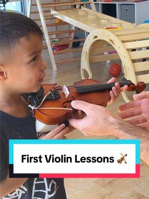 🌟 Jelijah Diaz (3) In his first lessons at home, learned how to hold the violin with no hands and count to 30 seconds... 🎻 but this determined little one wanted to push himself to 40 seconds! ☺️ 🕒 #musiceducation #violinstudent #violinbeginner #youngviolinist 