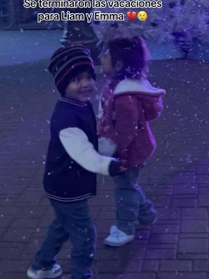 Liam y Emma se les acabaron las vacaciones juntos 😔😔😔#emma #3años #inocencia #videoviral #amor #pretendiente #nosecomopaso 