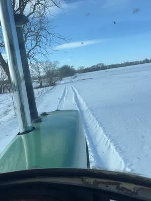 #johndeere #johndeere4430 #4430 #snowmageddon #farmtok #farm #farmlife 