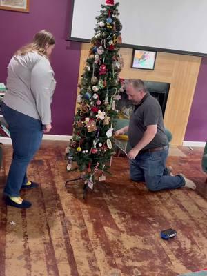 Wrapping the Christmas Tree #cleaningupchristmas #christmas #christmastree #christmasisover #wrappingthetree #fyp #foryoupage 