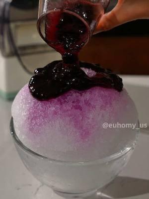 Double blueberry smoothie 🫐 #euhomy #icemaker #smothies #shavedice #icemachine #euhomyicemaker #iceaddict #icecubes #ice #asmr #bulletice 