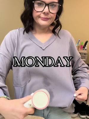 Happy Monday ! My phone is acting crazy so not sure how this one will turn out ! #dayinthelife #dayinthelifeofateacher #teachervlog #dayinthelifeofamom #momoftwo #Vlog #momvlog 