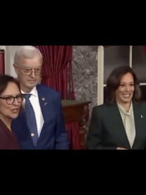 Kamala Harris appears to have been snubbed for a handshake by Bruce Fischer, the husband of newly re-elected Senator from Nebraska, Deb Fischer. Upon further notice examination, that is not what happened.  . . . #debfischer #brucefischer #kamalaharris #republican #republicansenator #nebraska #news #politics 