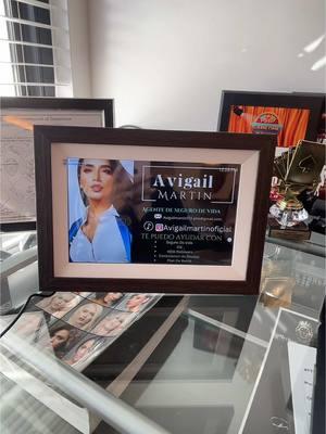 La ame mi oficina se mira mucho mas bonita 🔥🔥 #digitalframe #digitalframe #pictureframe #digitalpictureframe #viraldigital #digitalpictures #bestgift #pictureframes #pictures #viralvideo #tiktokshopfinds #tiktokshopfinds #tiktokshopcybermonday #giftideas 