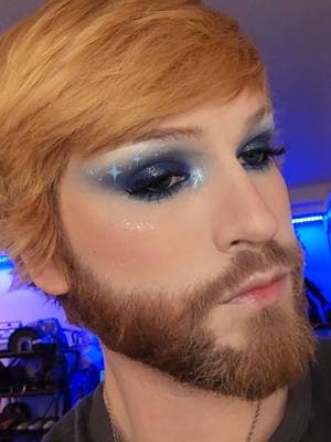 So we going to Dave n Busters orrrrr.... #creativemakeup #graphicliner #makeuptutorial #altmakeup 