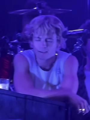 A MAN. #rosslynch #rosslynchedit #rosslynchedits #fyp #foryou #thedriverera #austinmoon #foryoupage #r5 #austinandally 