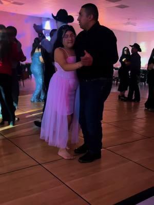 Bella took her daddy out to dance 🥹 #fatherdaughter #fatherdaughterdance #dance #tejanomusic #tejano #fyp #imnotcryingyouare 