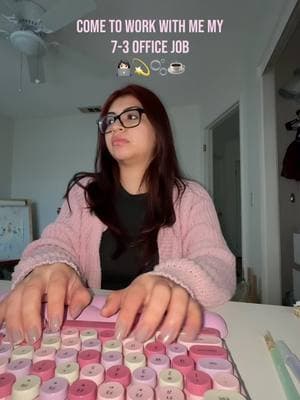 Besties who returned to work today, did you guys survive? How many emails did you guys have?😭👩🏻‍💻☕️🫧 #fyp #wfhwithjenny #foryoupage❤️❤️ #workingmom #keyboardasmr #typing #typingasmr #monday #cometoworkwithme 