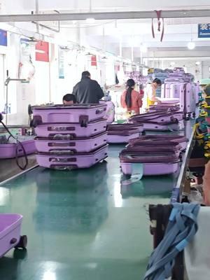 Professional because of concentration. Founded in 1999, OMASKA mainly sells high-quality backpacks and suitcases. Support OEM ODM OBM.#omaska #manufacturer #foryour #fyp #oem #factory #omaskafactory #luggage #suitcase #manufacturing #walletfactory 