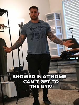 Full Body Workout to do at home while it snows ❄️💪  1) Pike push ups 4 x 15 2) 1/2 Burpees 3 x 15 3) Knees to chest 4 x 20 4) Split Squats 4 x 20 each leg 5) Russian Twists 3 x 40 6) Bicycles 3 x 50 7) Drunken Mountain Climbers 3 x 50  Let me know how it goes! 🔥  #fitnesstrainer #onelife #gym #fitness #fullbody #fullbodyworkout #hiit #abs #calisthenics #bodyweightworkout #bodyweight 