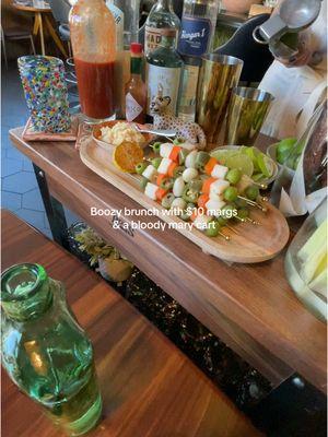 Bloody Mary Cart ✔️ $10 Margaritas ✔️ Yummy Food ✔️ #losangelesfood #lafood #lafoodie #losangelesfoodie #losangeleseats #laeats 