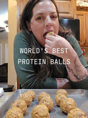 Protein Balls 1.5 cups Old Fashioned Oats 1 cup Peanut Butter 1/2 cup Chocolate Chips 6 TBSP. Honey MIXY. MIXY.  Refrigerate. 🫶 These will ABSOLUTELY be a staple in my house until further notice! They're perfect for before or after a workout, an afternoon snack, a bedtime snack! Shit... eat 4 and call it a meal! THEY'RE SO FREAKING GOOD! 🤍😋 #fyp #workoutmotivation #workoutroutine #weightlossprogress #workoutplan #fitness #weightloss #strengthtraining #fitnessmotivation #Recipe #proteinballs #protein 