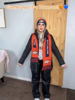 💙🧡 Go Broncos! 💙🧡 #gameday #denver #broncos #empowerfieldatmilehigh #303 #coldweather 