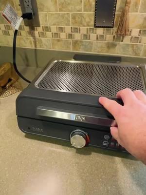 Indoor smokeless grill#ninjasizzle #ninjagriddle #kitchengadgets