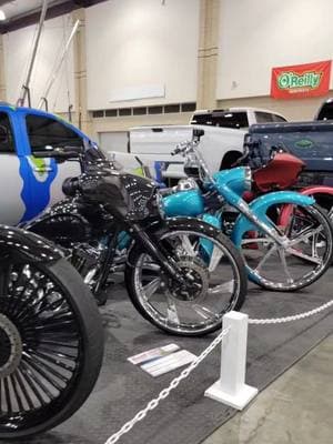 we showed out last year. #for #you  #3amcustoms #harleydavidson #motorcycle #bagger #xplicitstyles #carshow #custombike 