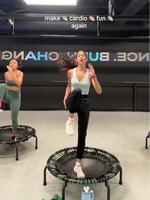 a workout for the girlies that hate running 😮‍💨#orangecounty #workout #rebounding #minitrampoline #trampolinefitness #oc #foryou @QUEEN OF THE TRAMPOLINE @JumpSport 