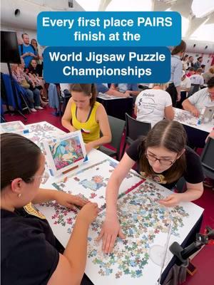 Fastest puzzle pairs in the world 👯‍♀️ #puzzletok #jigsawpuzzle #puzzle #jigsaw #puzzles #jigsawpuzzles #speedpuzzling 